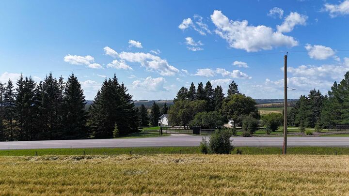 Property Photo: 39530 Range Road 22 AB T0C 0J0