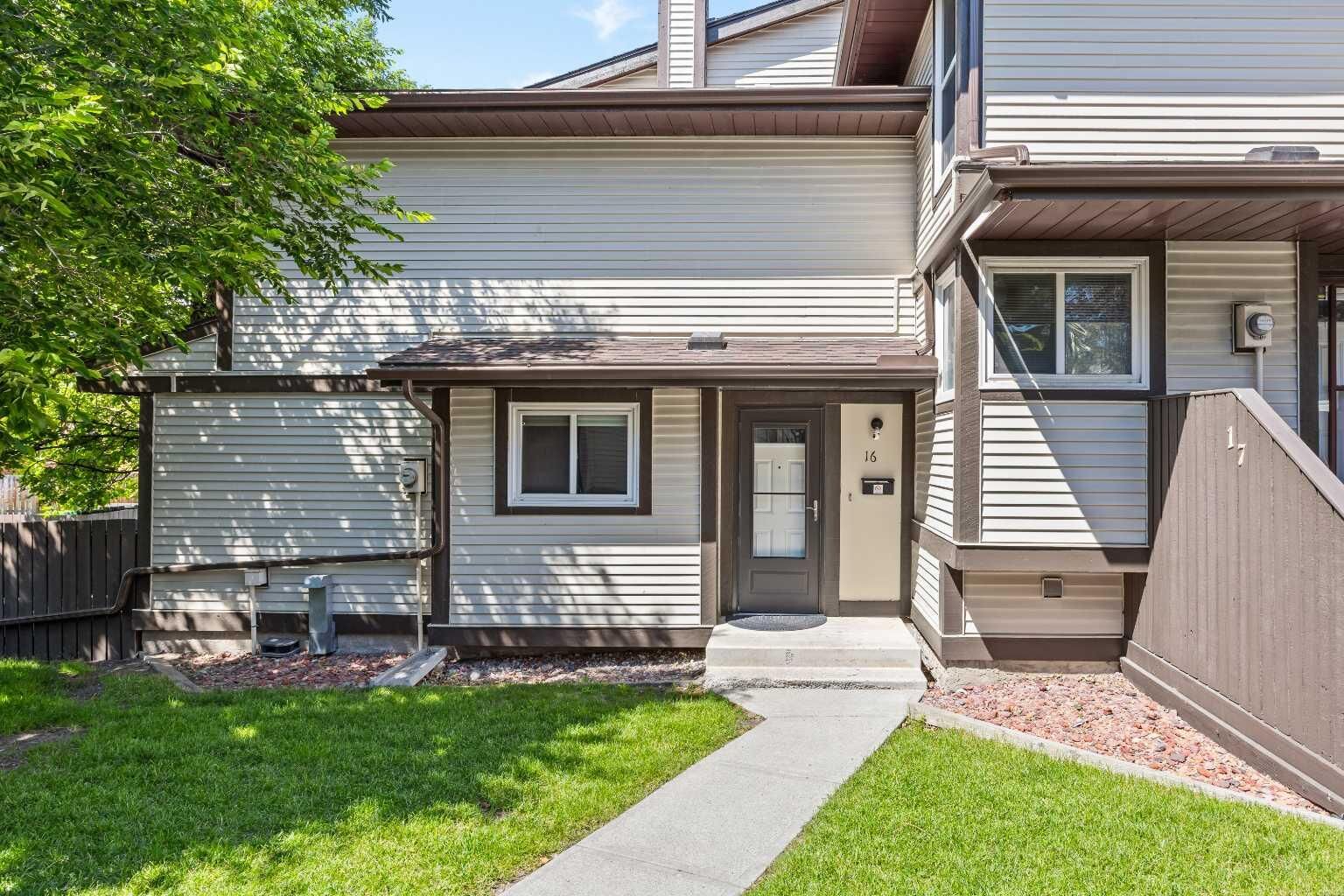Property Photo:  115 Bergen Road NW 16  AB T3K 1P2 