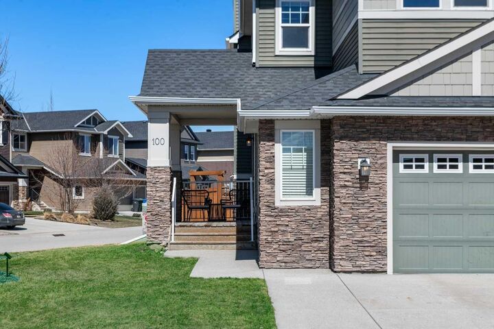 Property Photo:  100 Kinniburgh Gardens  AB T1X 0R8 