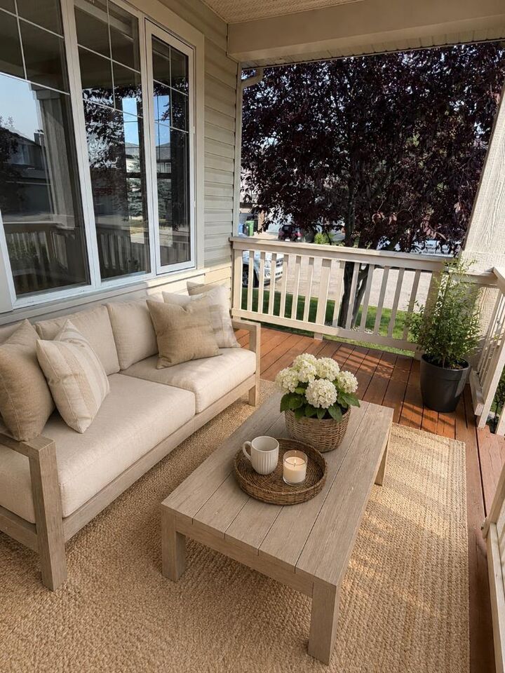 Property Photo: 48 Rockywood Circle NW AB T3G 5W2