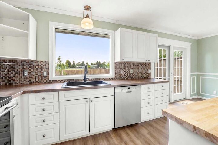 Property Photo:  45 Northstar Drive  AB T4L 1R7 