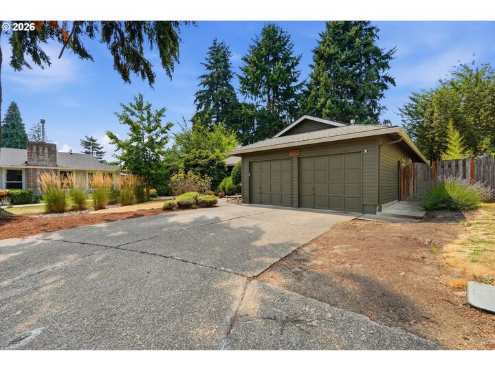Property Photo: 20239 SW 71st Ave OR 97062
