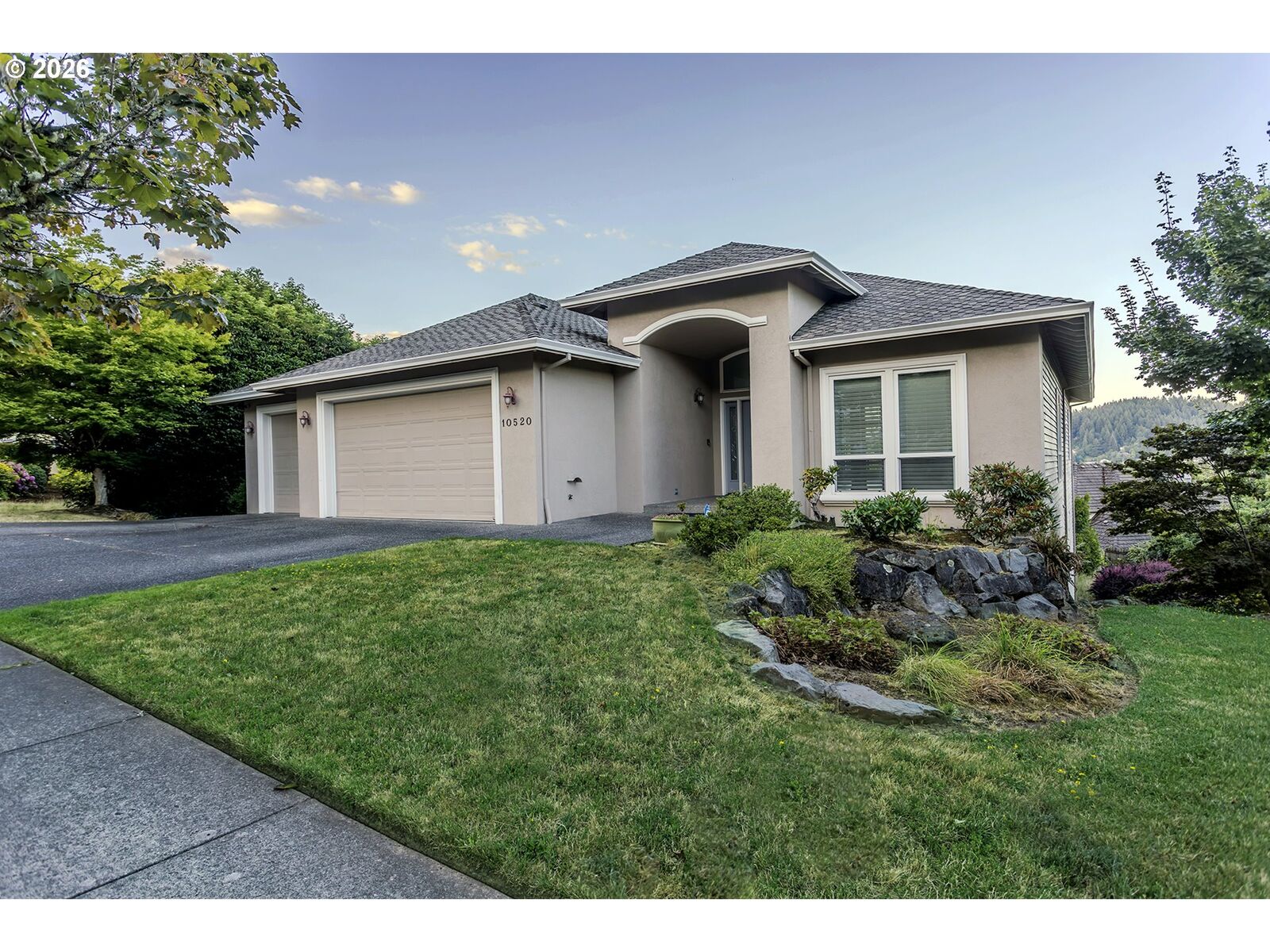 Property Photo: 10520 SE Isaac Dr OR 97086