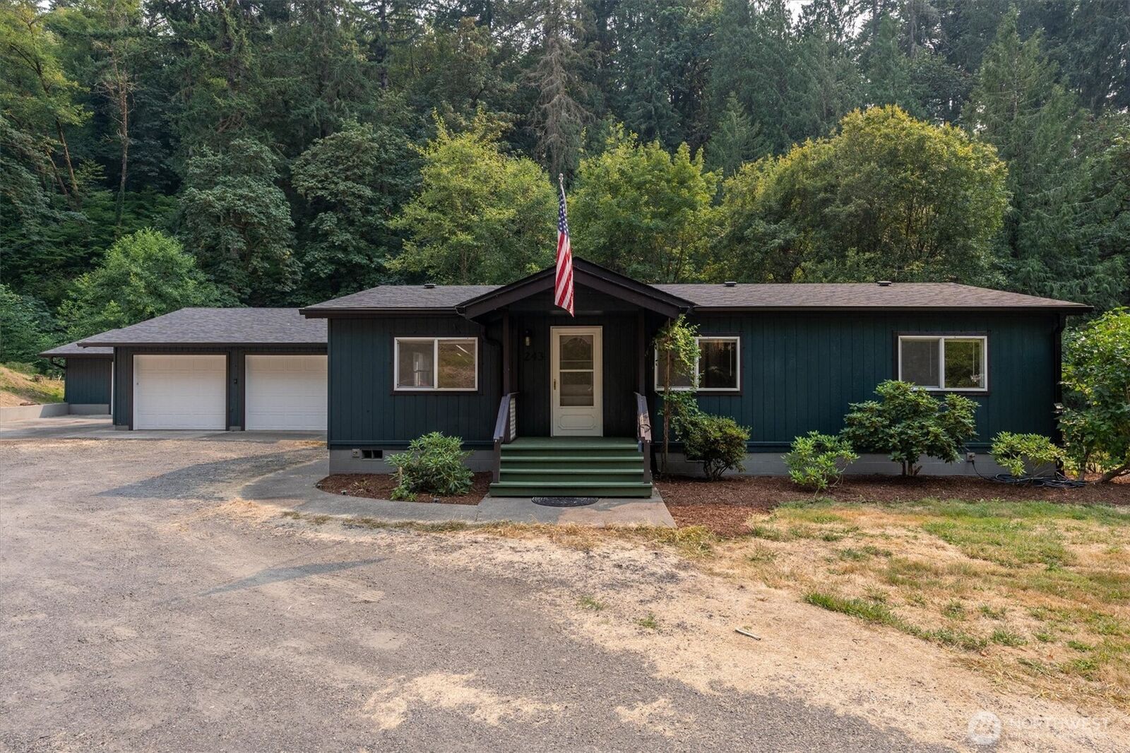 Property Photo: 243 Ross Road WA 98626