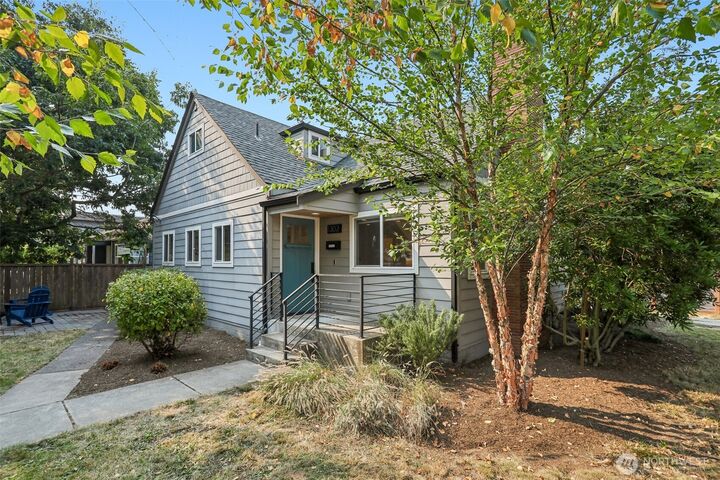 Property Photo:  1302 NW 90th Street  WA 98117 