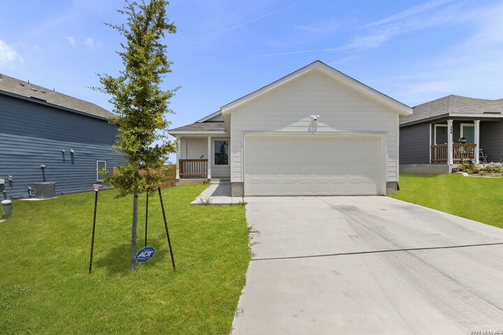 Property Photo:  542 Kathleen Pike  TX 78253 