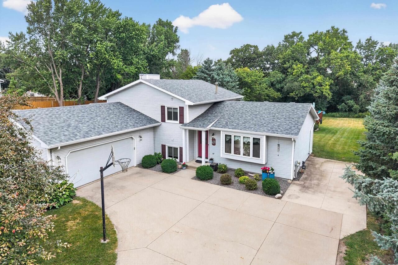 Property Photo:  80 Johnson Avenue  WI 54902 