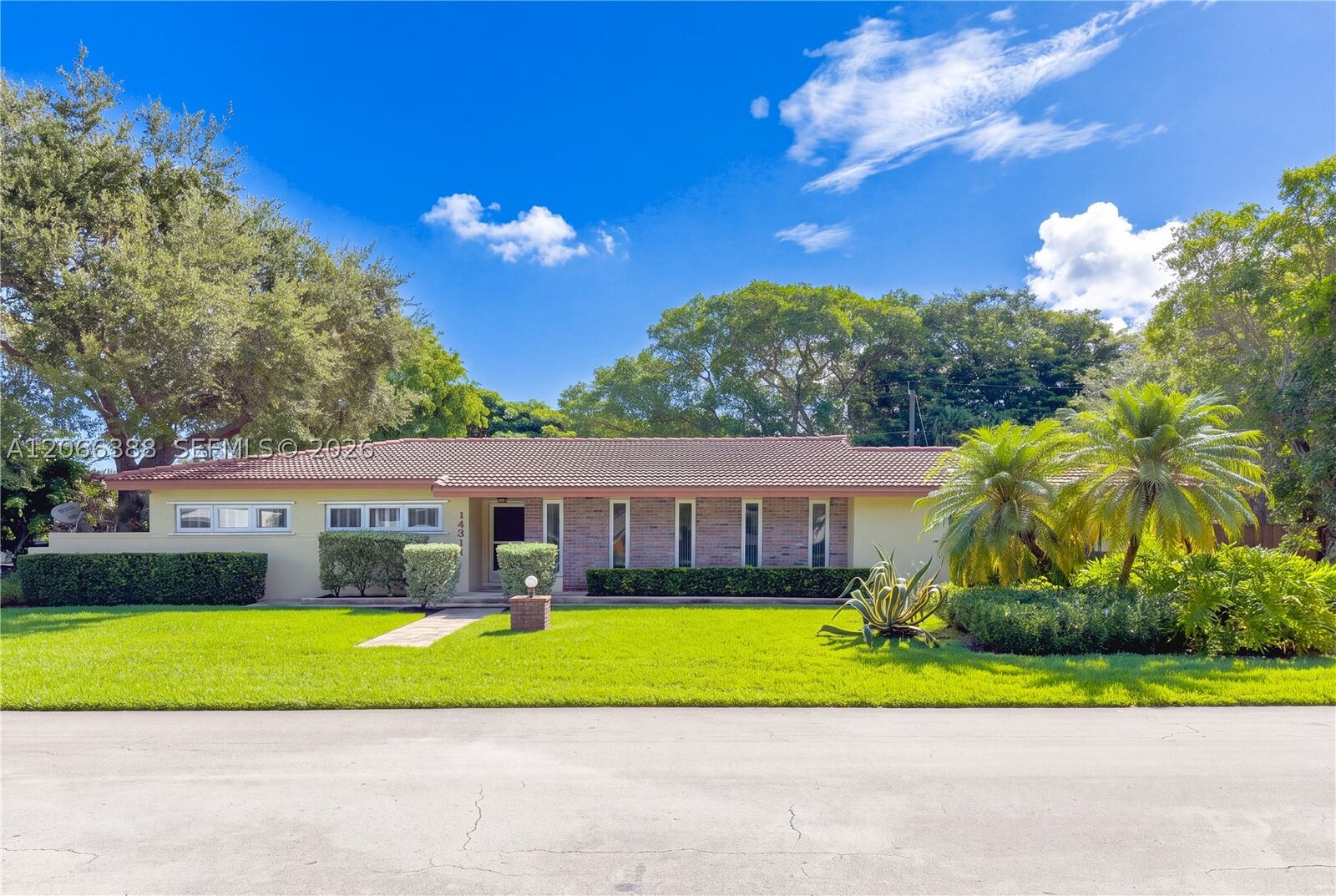 Property Photo: 14311 SW 74th Ct FL 33158