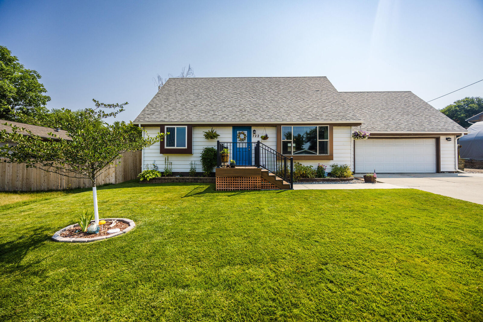 Property Photo:  722 Dunnuck Street  WY 82801 