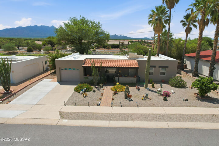 Property Photo:  132 E Santa Rebecca Drive  AZ 85614 