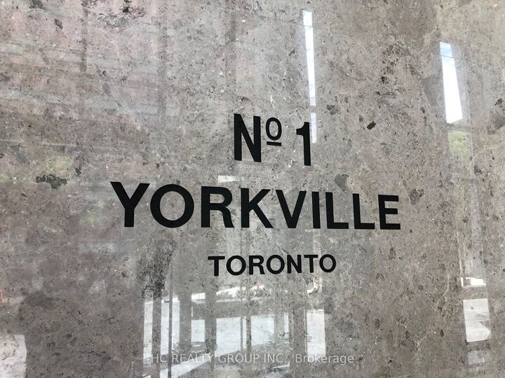 Property Photo: 1 Yorkville Avenue 4512 ON M4W 0B1