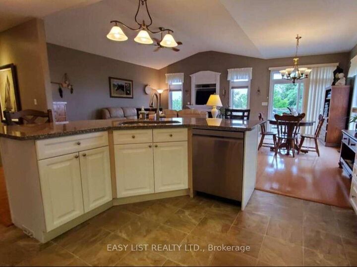 Photo de la propriété:  305 O'Connor Court  ON K9A 5X5 