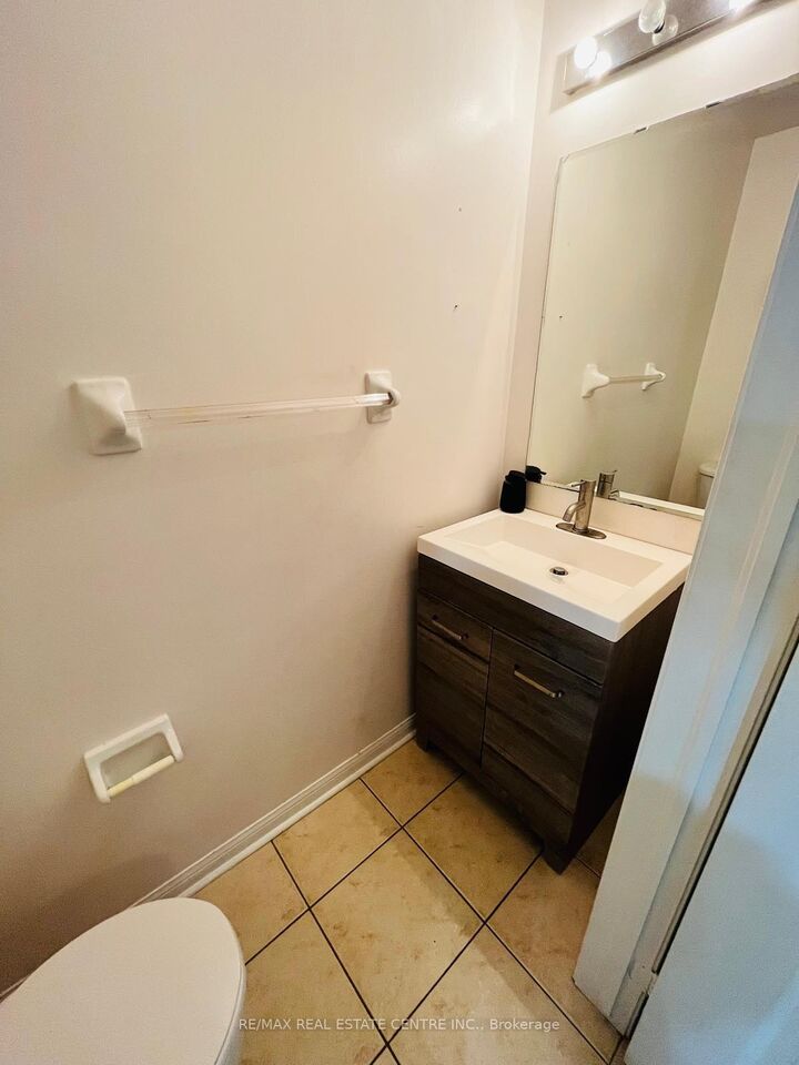 Property Photo: 48 Herdwick Street Upper Level ON L6S 6L7