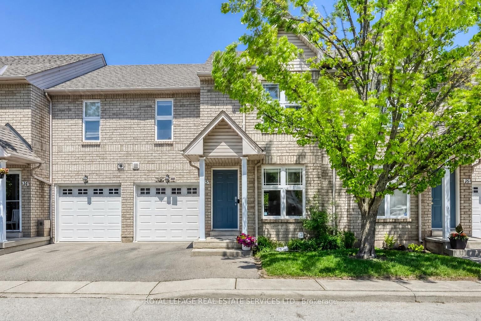 Property Photo: 2189 Postmaster Drive 15 ON L6M 4E5