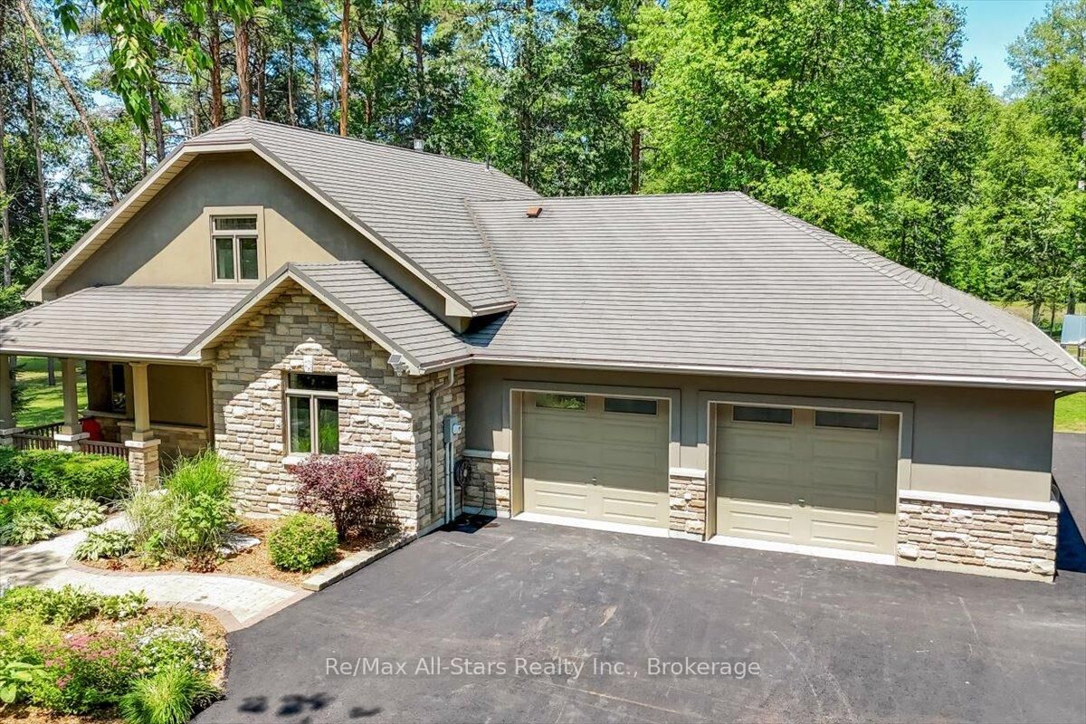 Property Photo: 8480 Tosorontio Sideroad 20 Side Road ON L0M 1M0