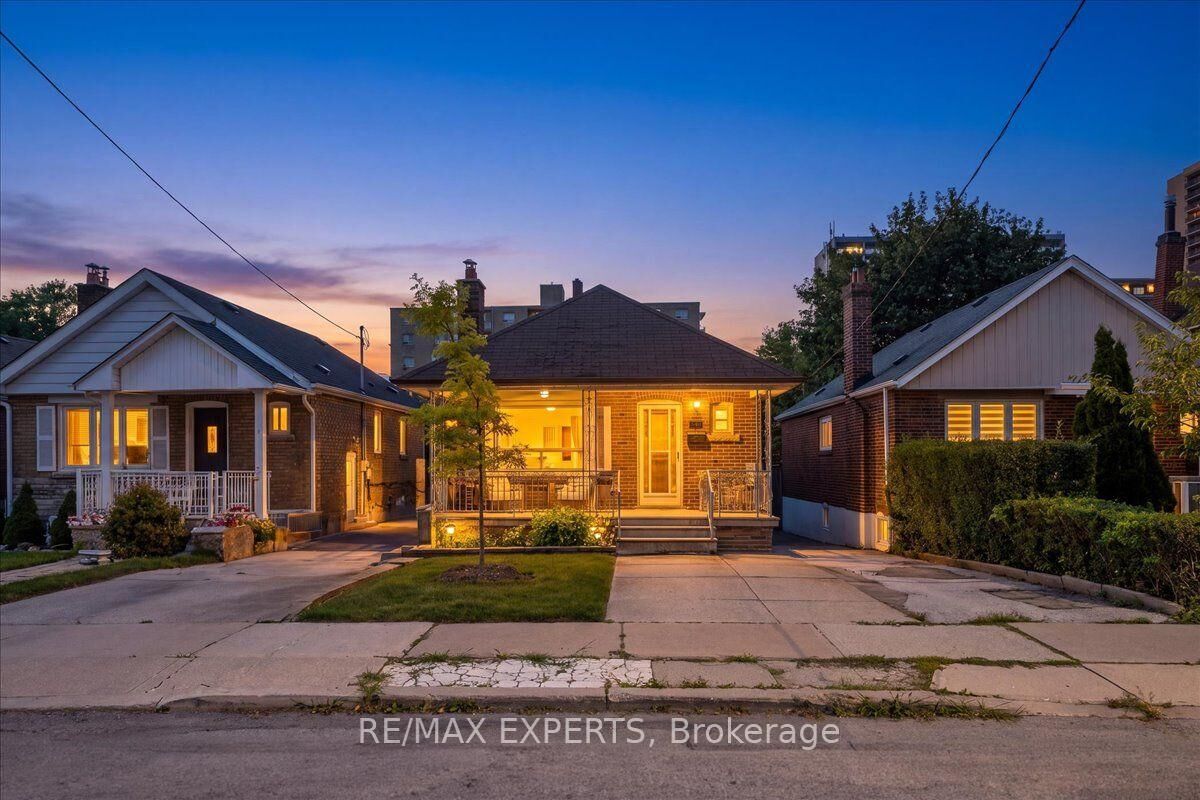 Property Photo:  340 Whitmore Avenue  ON M6E 2N4 