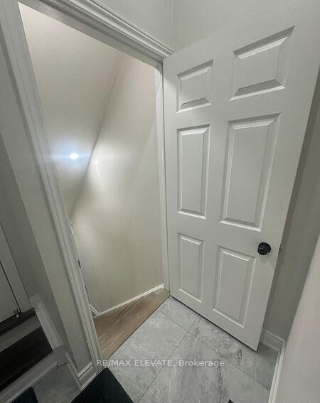 Property Photo:  101 Knotwood Crescent  ON M1X 1V8 