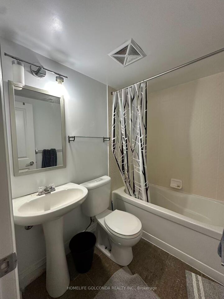 Property Photo: 322 John Street 132 ON L3T 0B1