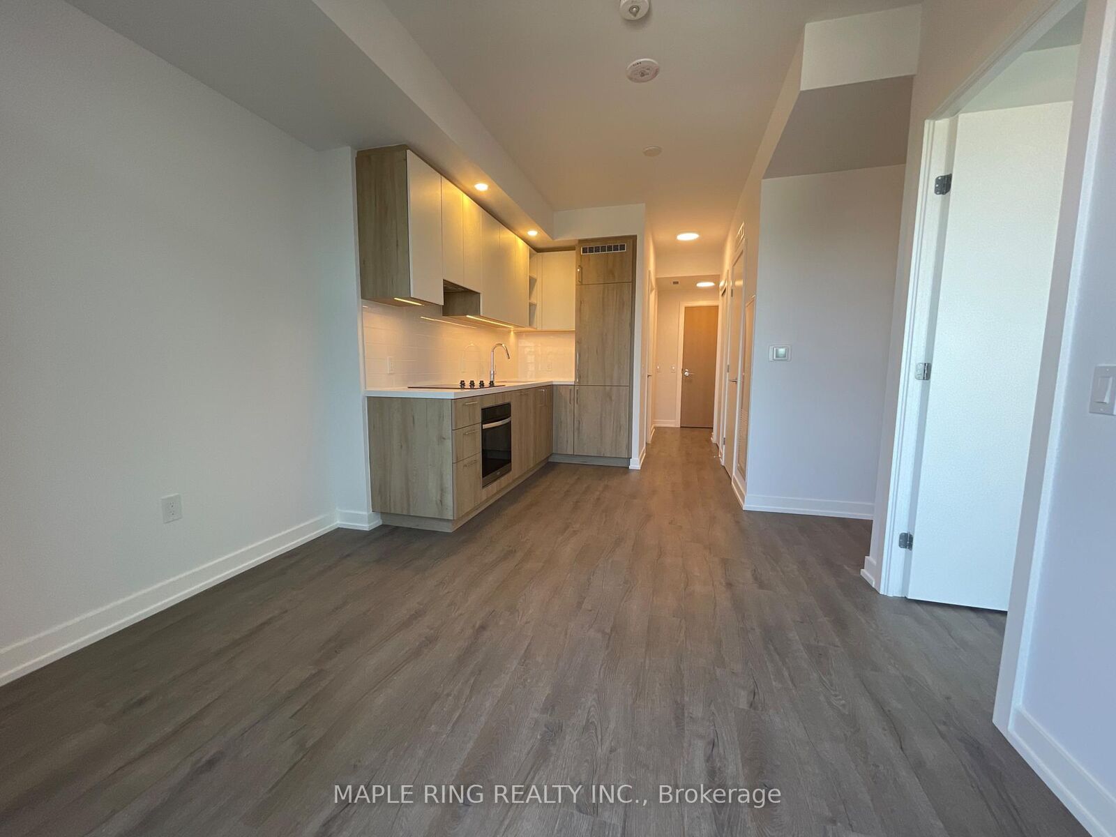 Property Photo:  21 Meadowdale Road 710  ON L4K 0H6 