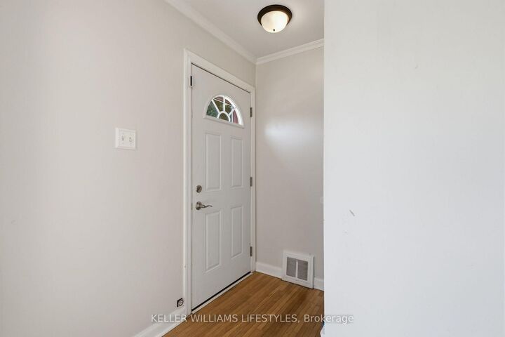Property Photo:  60 Churchill Crescent  ON N5R 1P5 