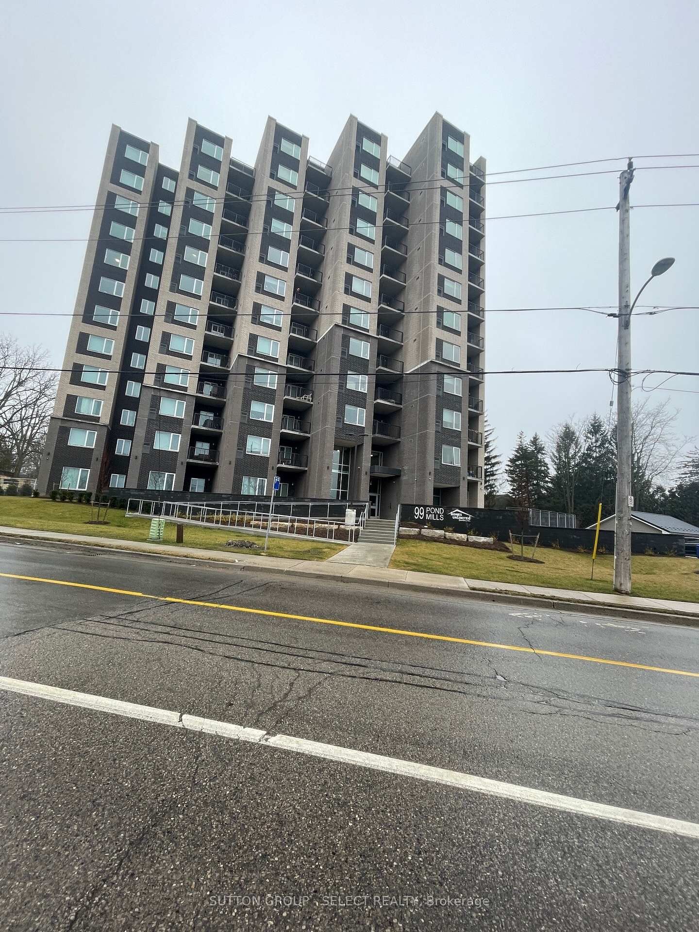 Property Photo:  99 Pond Mills Road 202  ON N5Z 3X3 