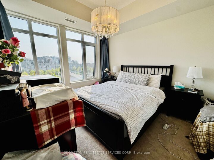 Property Photo: 111 Upper Duke Crescent 503 ON L6G 0C8