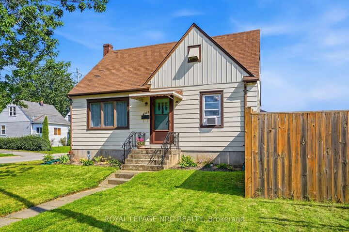 Property Photo: 4939 Hamilton Street ON L2E 2V9