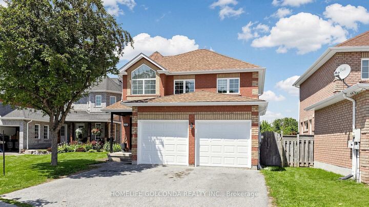 1304 Vincent Crescent — photo 1