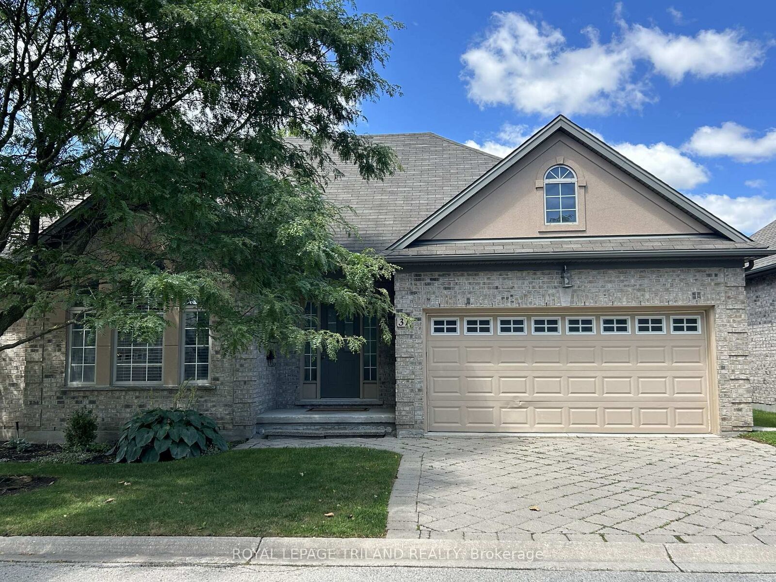 Property Photo: 475 McGarrell Drive 31 ON N6G 5K6