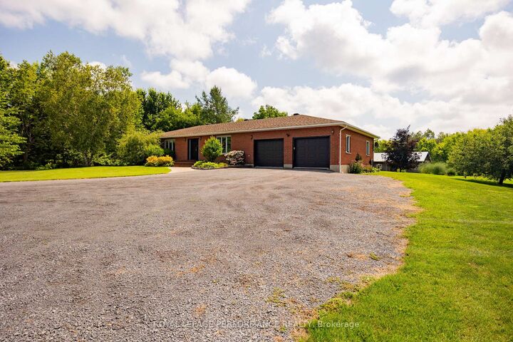 Property Photo: 3610 Cloverside Road ON K0C 1C0