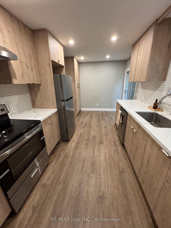 Property Photo:  3025 Lockhart Road  ON L1B 1L9 