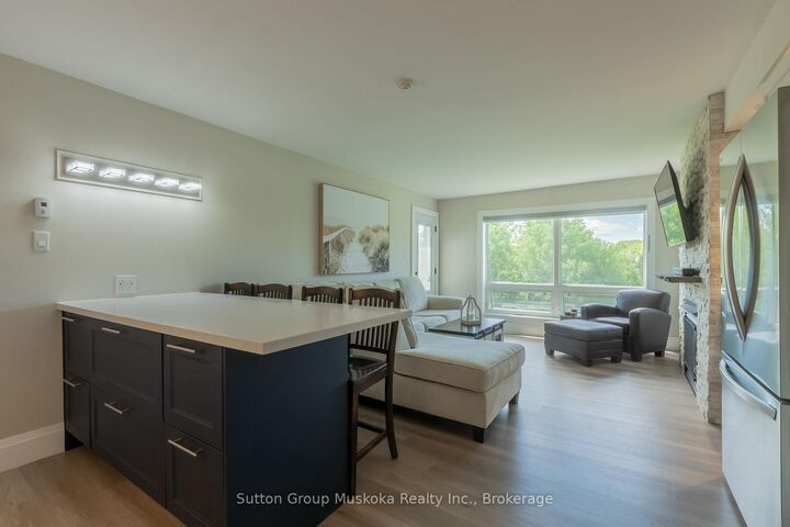 Property Photo: 54-305 Deerhurst, Summit Lodge Drive 54 ON P1H 2E8