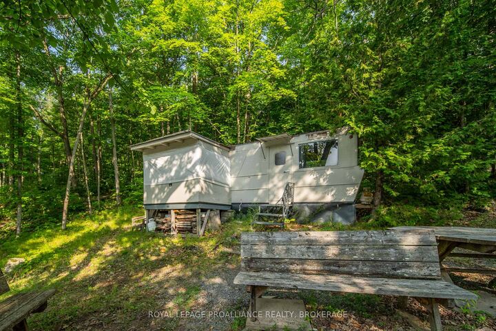 Property Photo:  333 Steve Babcock Lane  ON K0H 1W0 