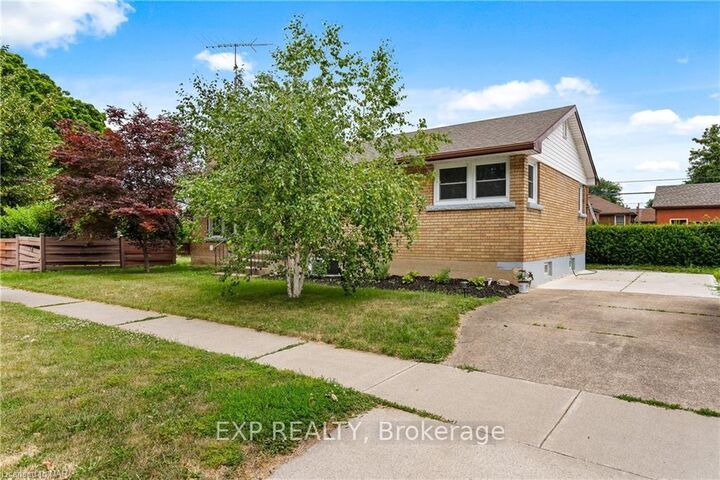 Property Photo: 92 Margery Avenue ON L2R 6K1