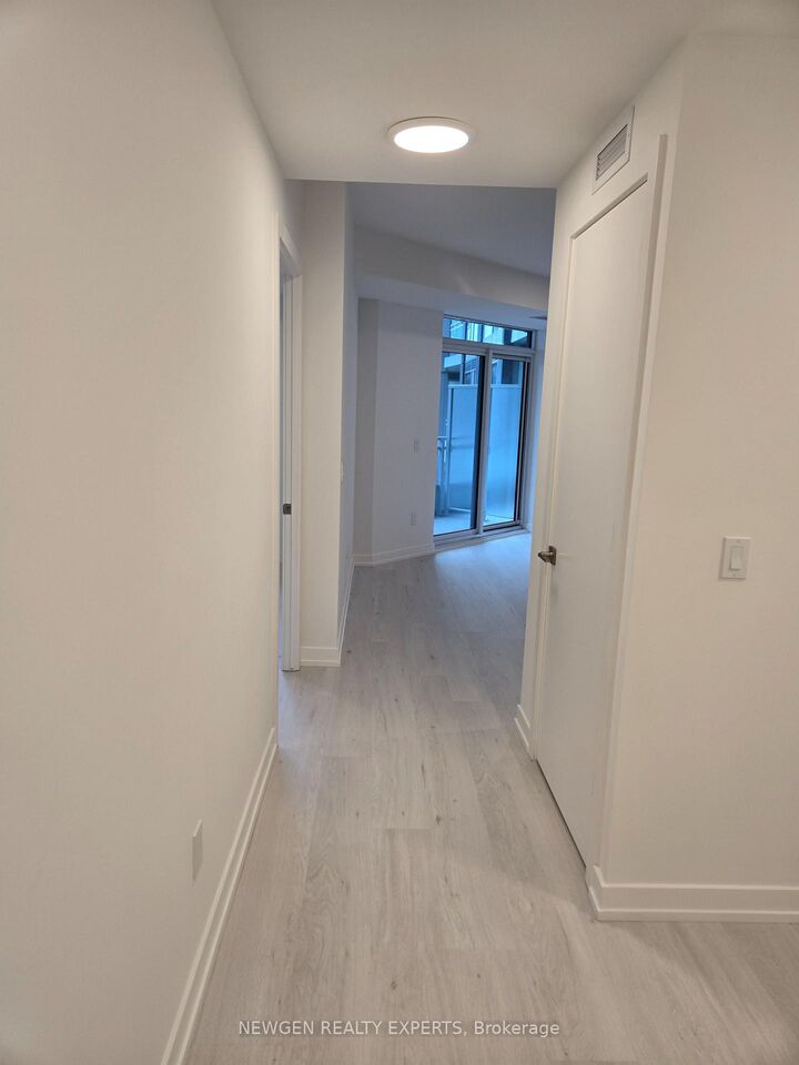 Property Photo:  2501 Saw Whet Boulevard 244  ON L6M 5N2 