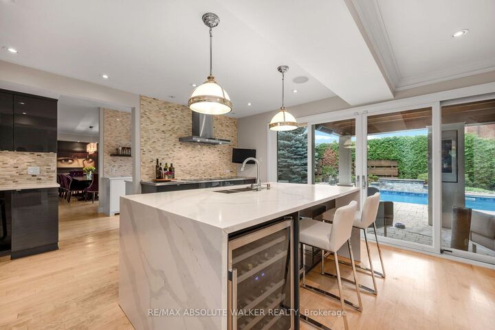 Property Photo: 56 Aldridge Way ON K2G 4H8