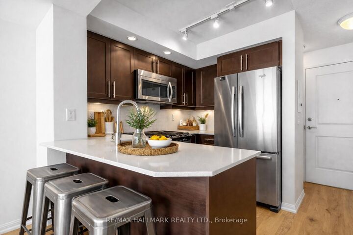 Property Photo:  75 East Liberty Street 1004  ON M6K 3R3 