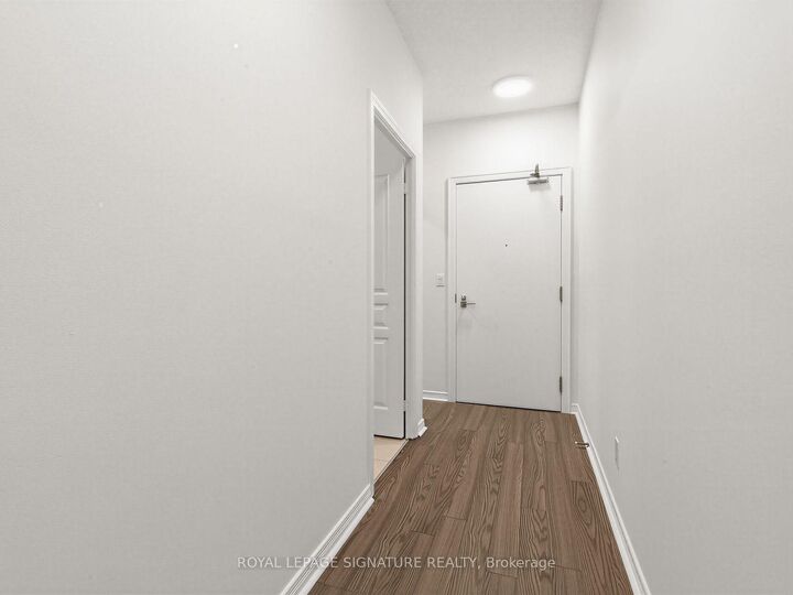 Property Photo: 352 Front Street 1411 ON M5V 1B5
