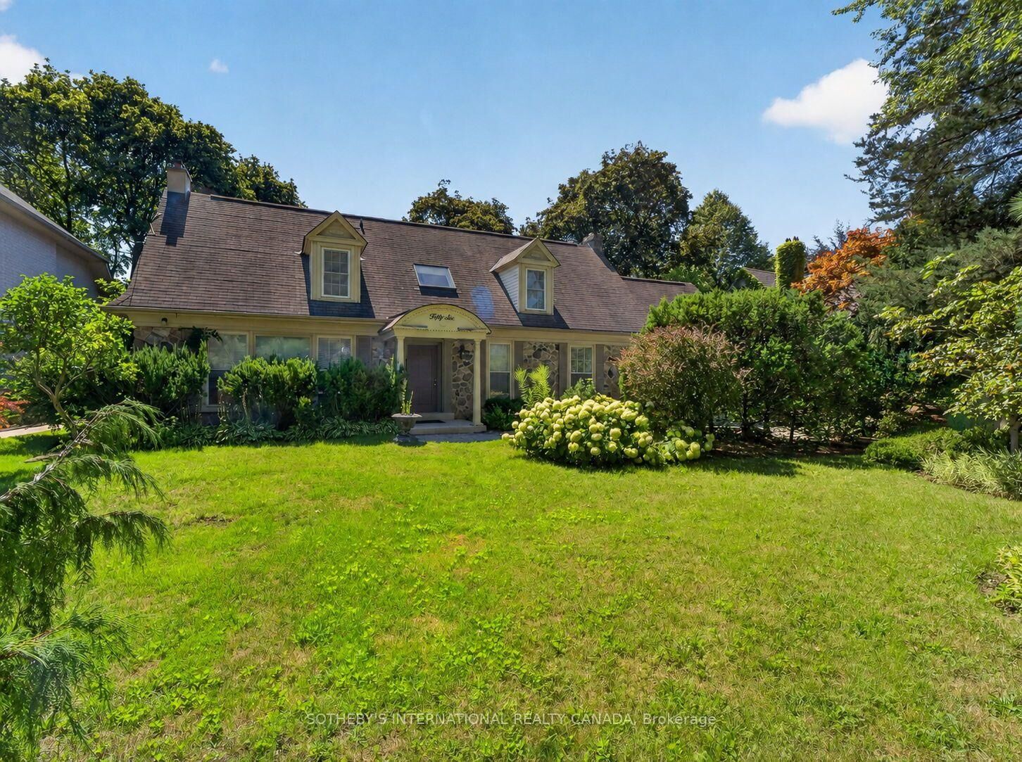 Property Photo:  56 Edgehill Road  ON M9A 4N5 