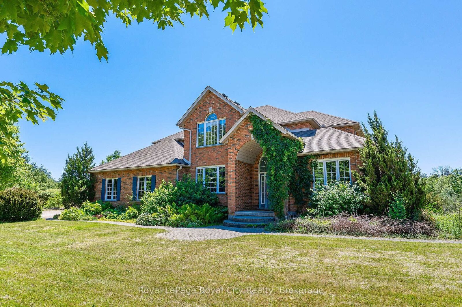 Property Photo:  287 Clair Road E Main  ON N1L 1H1 
