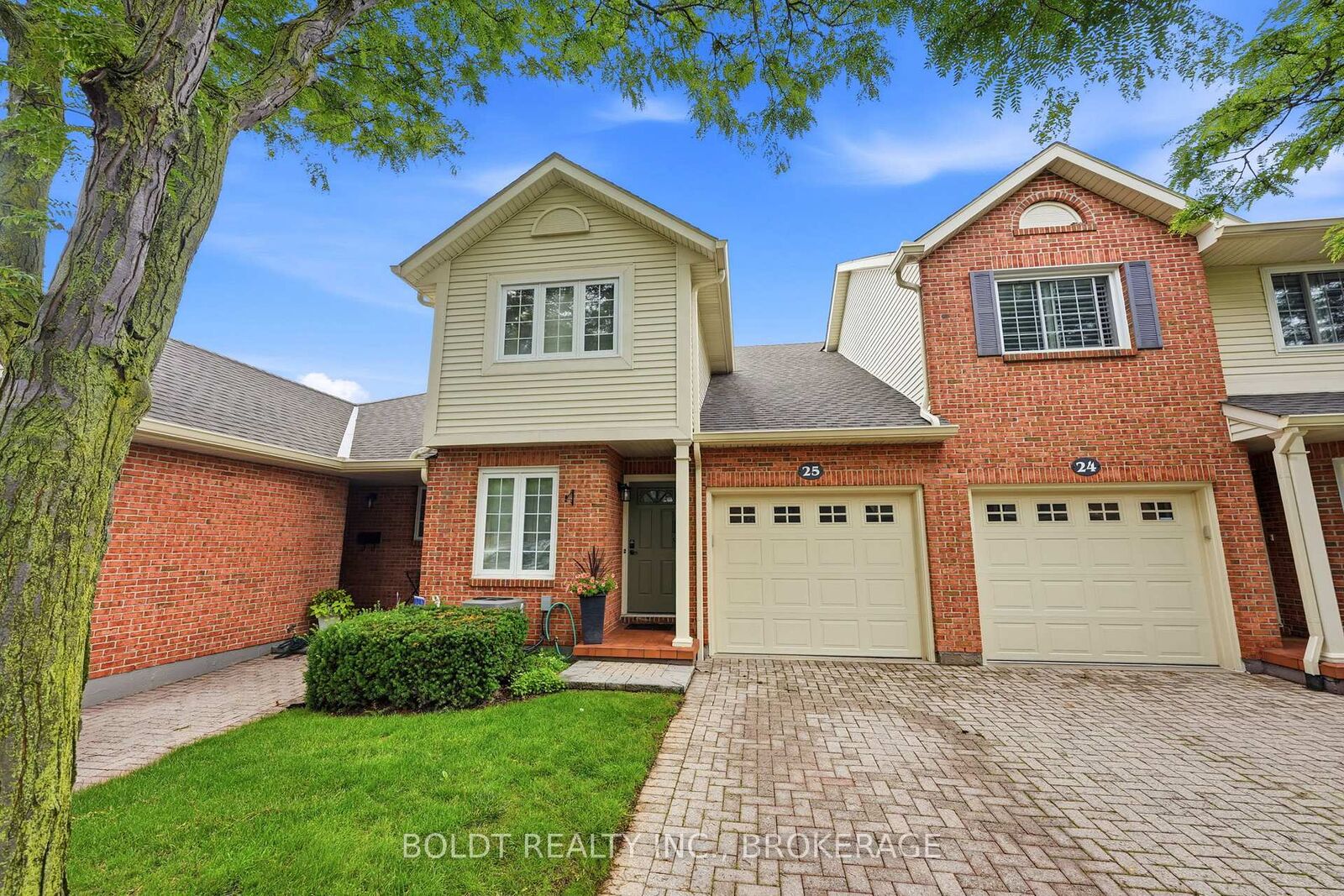Property Photo:  275 Pelham Road 25  ON L2S 3B9 