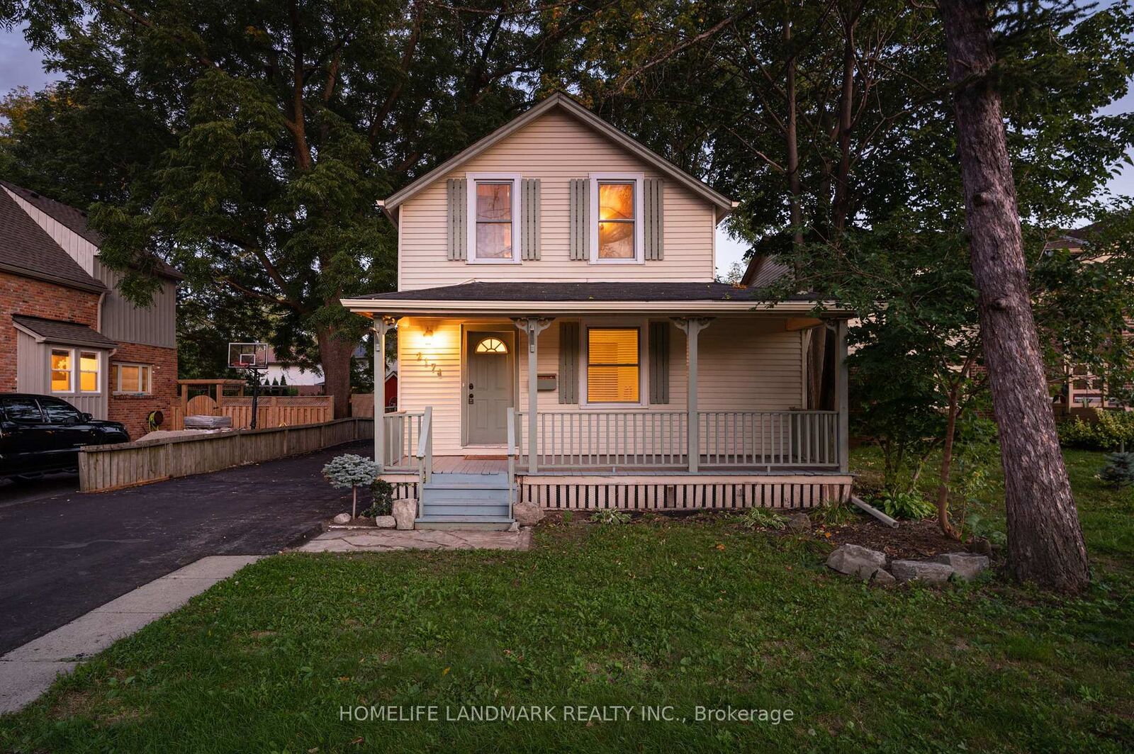 Property Photo: 2174 New Street ON L7R 1H8