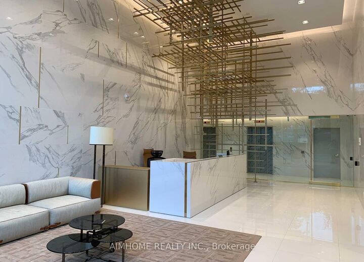 Property Photo:  85 Wood Street 3502  ON M4Y 0E8 