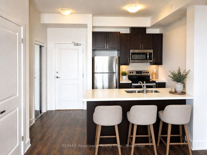 Property Photo:  101 Shoreview Place 607  ON L8E 0K2 