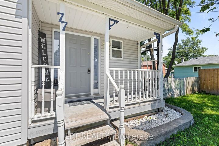 77 Munro St West Street W — photo 1