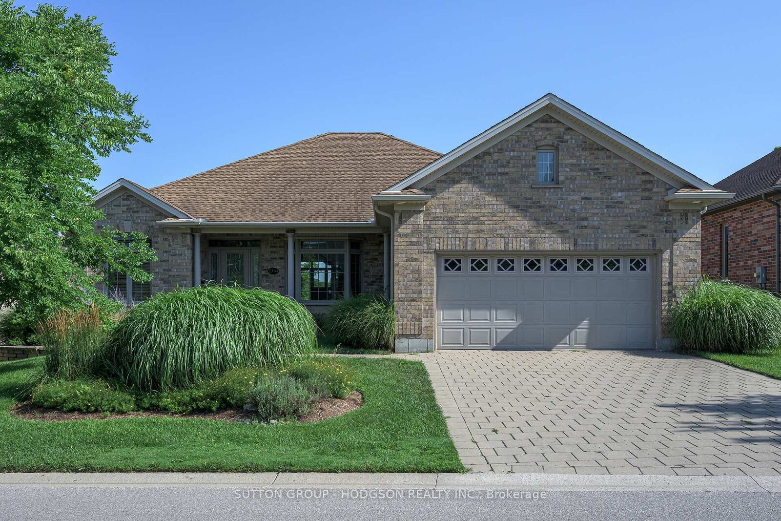 Photo de la propriété: 2304 Jack Nash Drive ON N6K 5R3