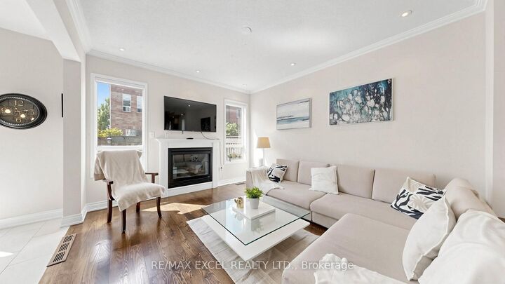 Property Photo: 29 Bentwood Crescent ON L4J 8R3