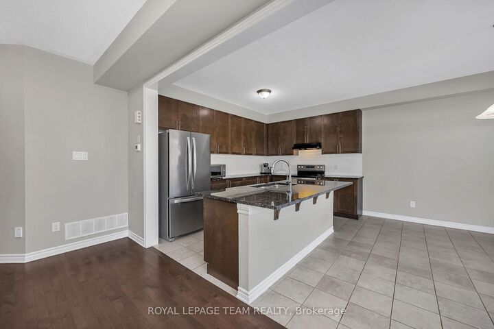 Property Photo: 3209 Harvester Crescent ON K0G 1J0