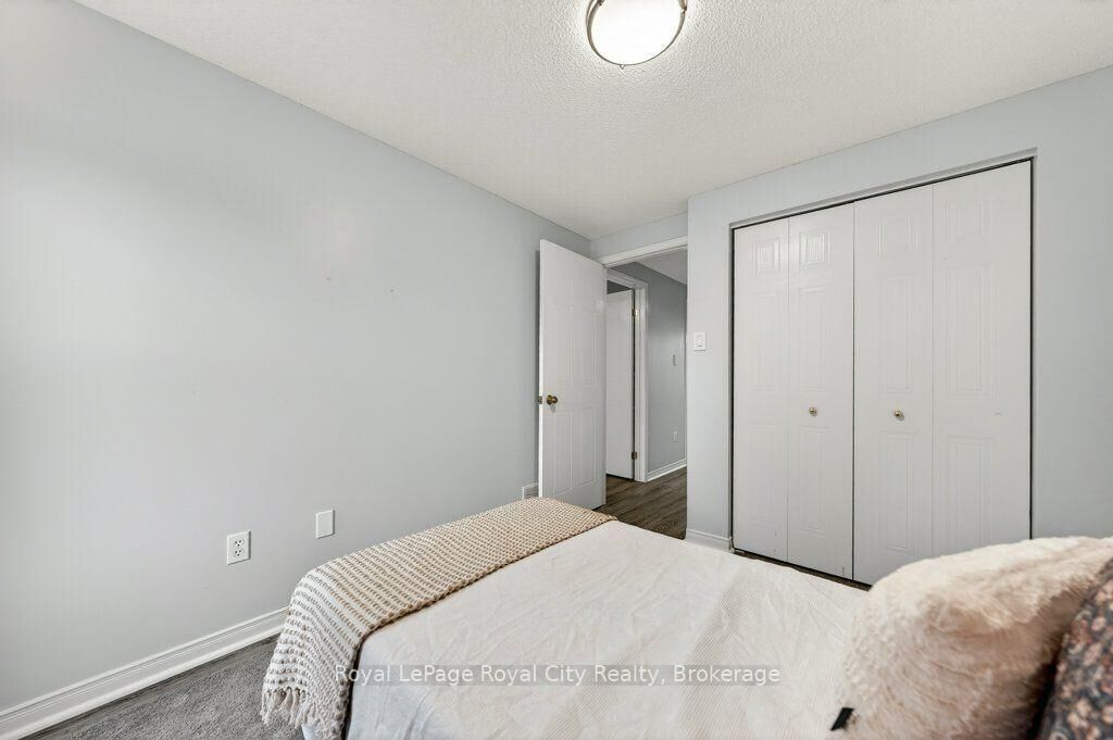 Property Photo:  66 Rodgers Road 37  ON N1G 4Y5 