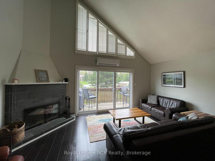 Property Photo: 104 Kellies Way 14 ON L9Y 0L5